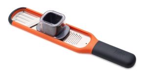Joseph Joseph Tarka z plastrownikiem Handi Grate, pomarańc